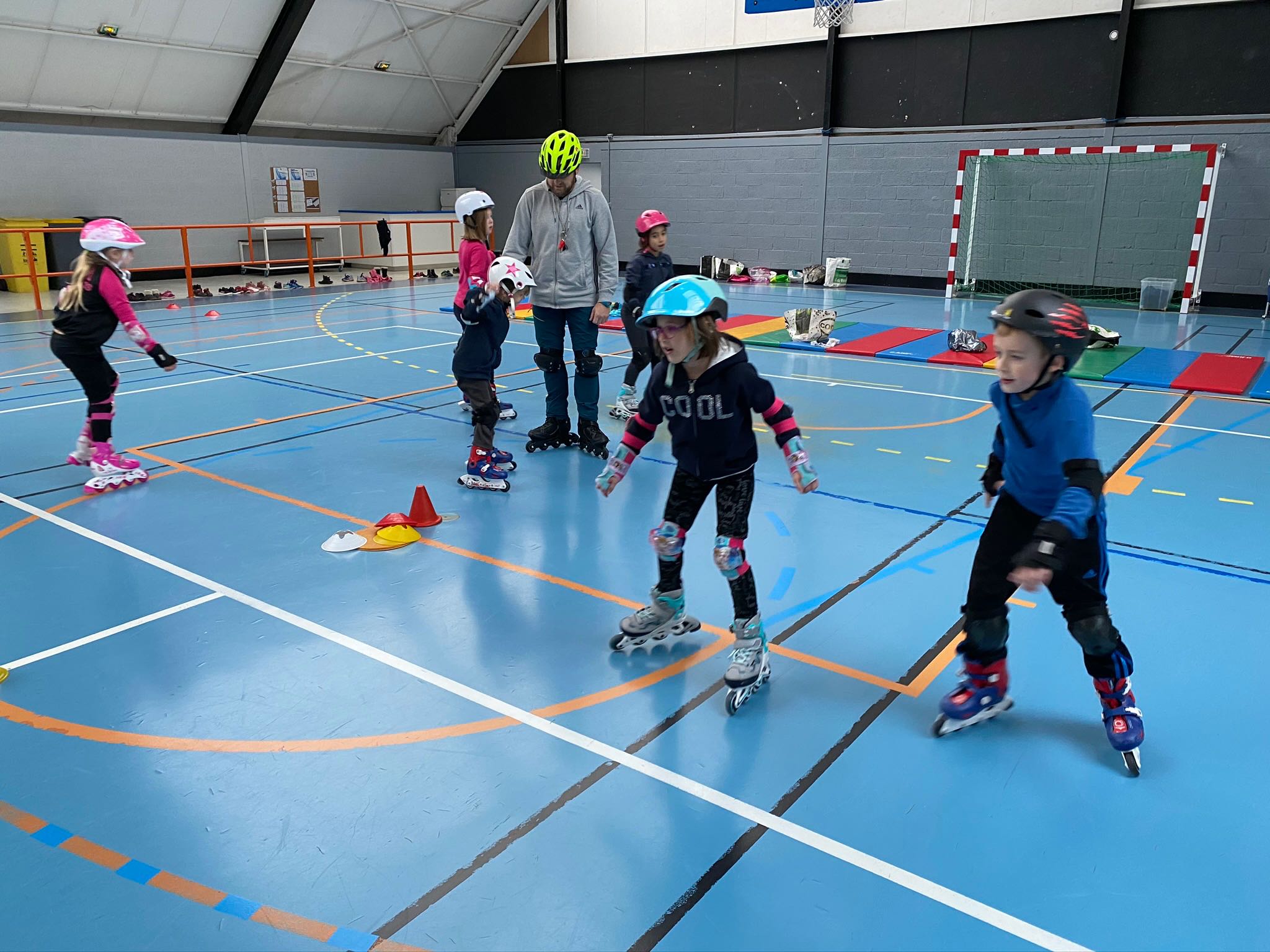 roller-ce1-2-ecole-saint-francois-caen roller-ce1-2-ecole-saint-francois-caen