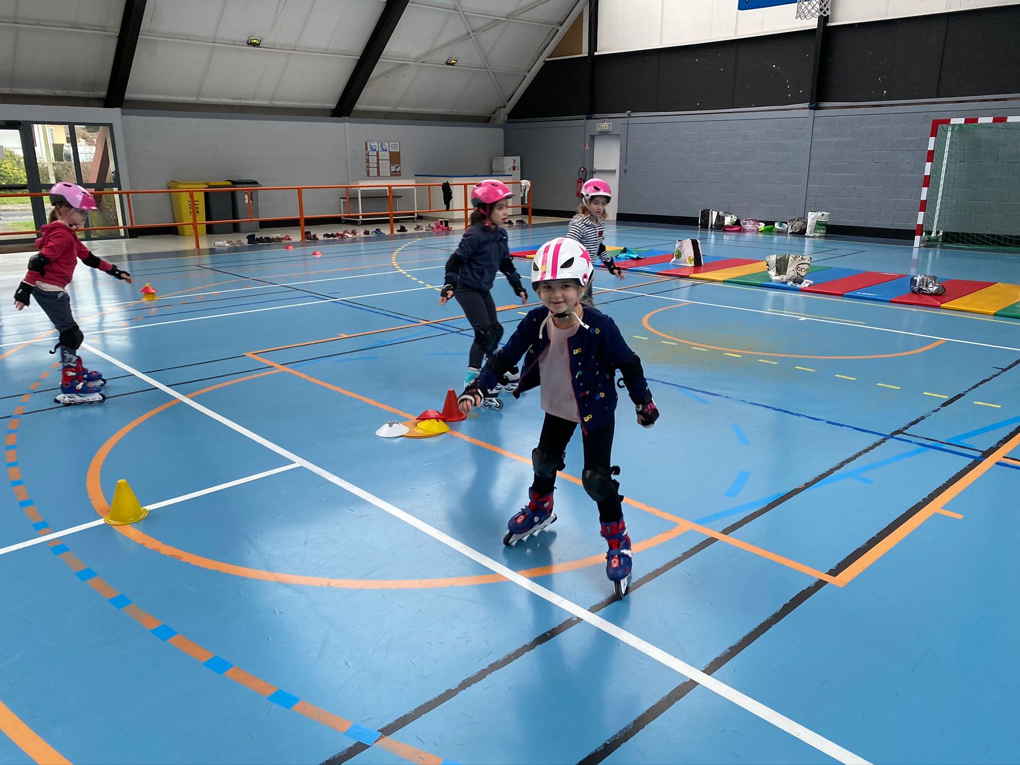 roller-ce1-3-ecole-saint-francois-caen roller-ce1-3-ecole-saint-francois-caen