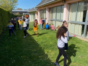 chasse-aux-oeufs-4-ce1-ecole-saint-françois-caen