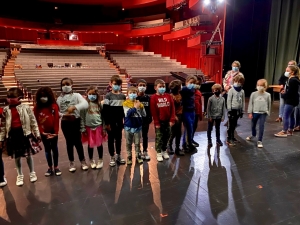 theatre-caen-18-ce1-ecole-saint-françois-caen