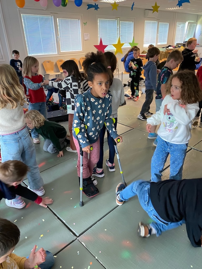 cirque-notre-dame-fidelite-cp-ecole-saint-françois-caen17 cirque-notre-dame-fidelite-cp-ecole-saint-françois-caen17